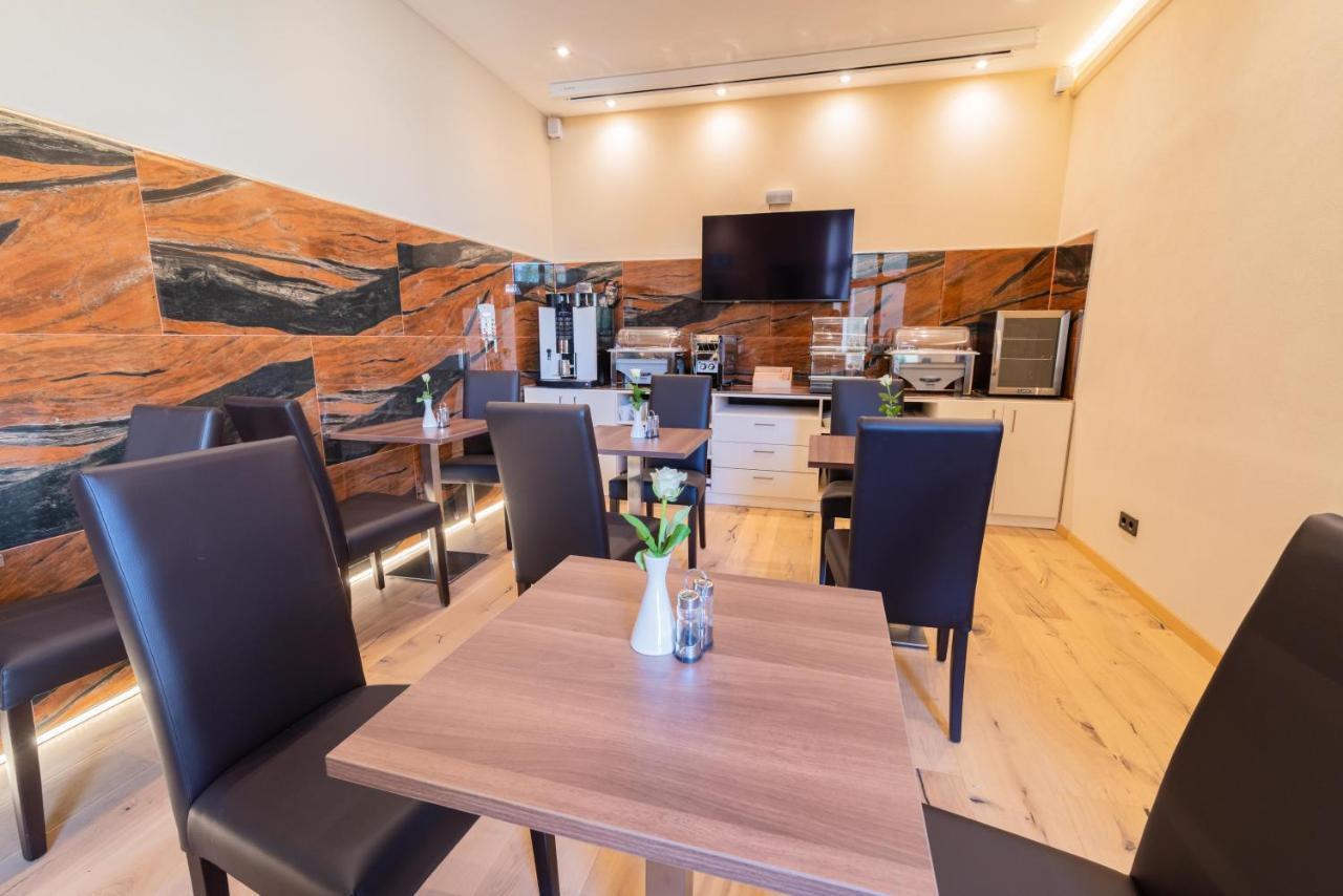 Liebknecht 13 Hotel Бернбург Екстериор снимка