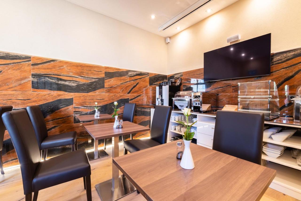 Liebknecht 13 Hotel Бернбург Екстериор снимка